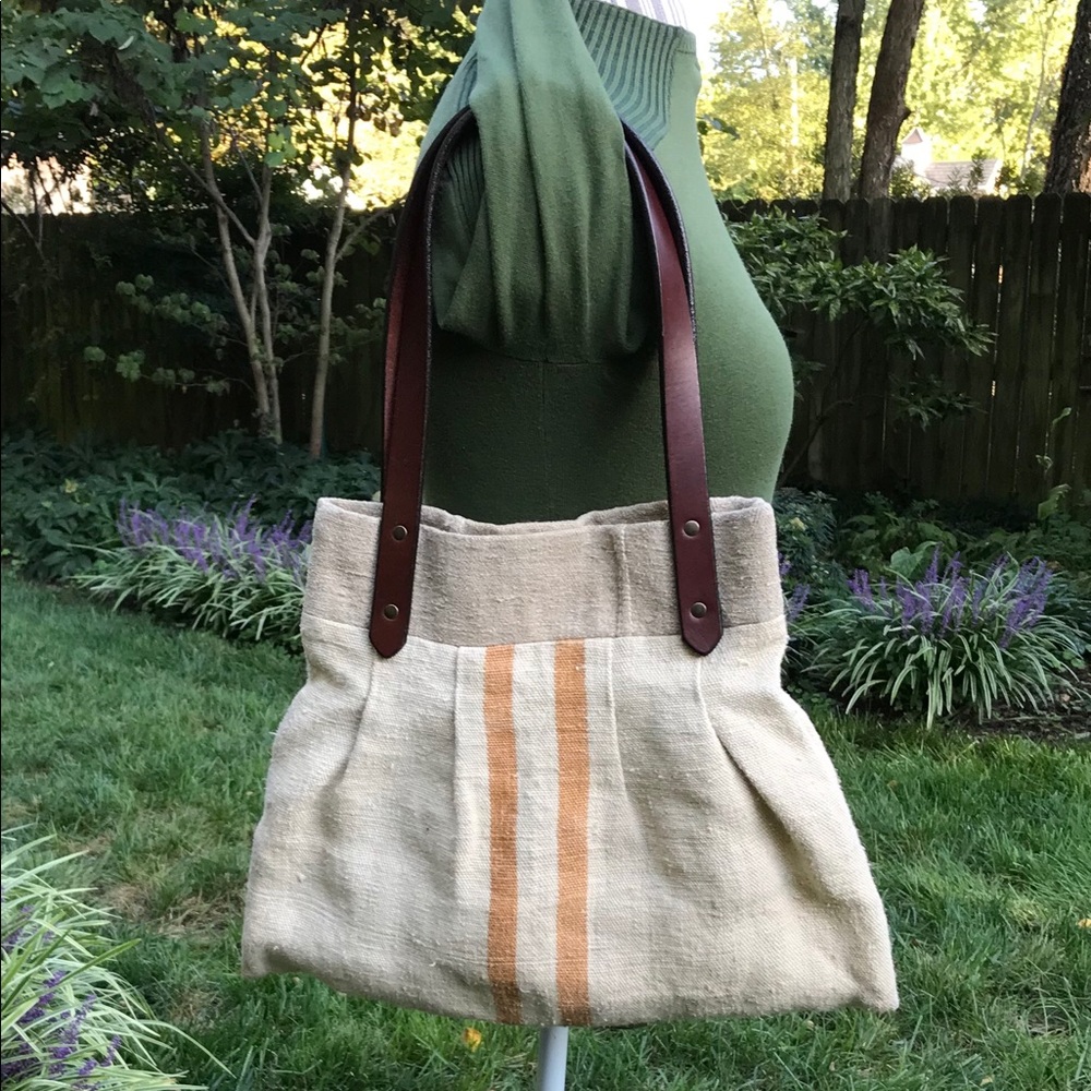 Tan shoulder bag